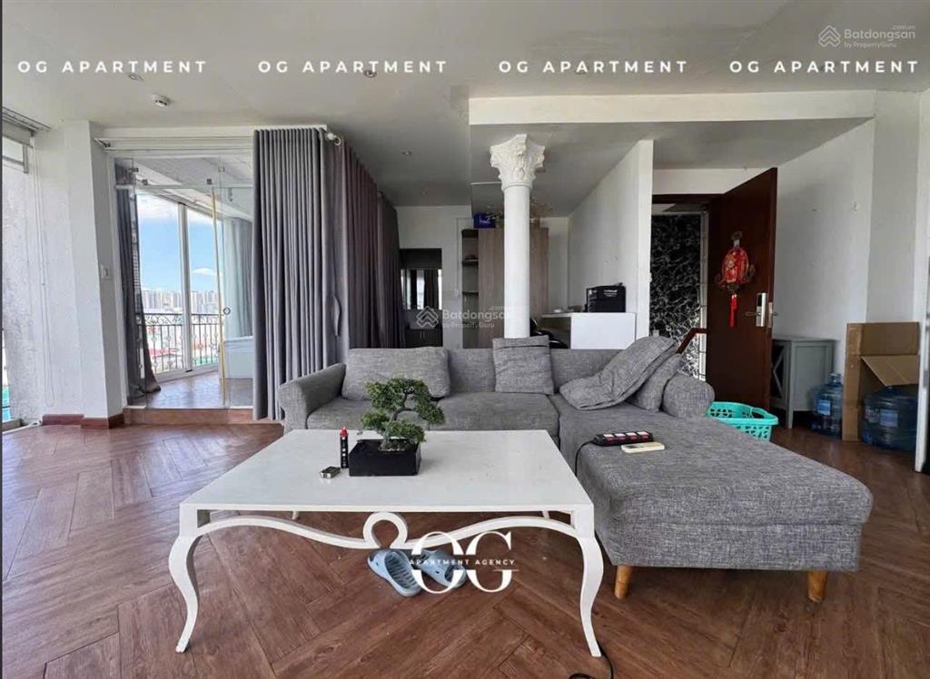Penhouse full nội thất view kính ngắm trọn thành phố tại bờ kè trường sa phú nhuận đi quận 1 chỉ 5p