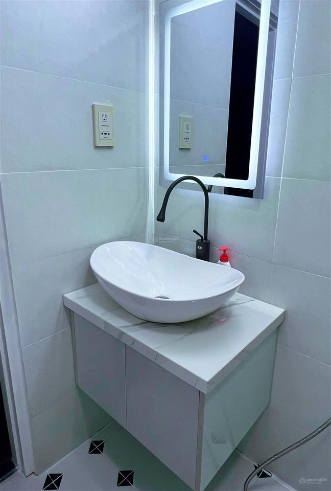 Mua 16 tỷ bán lỗ 15.5 tỷ căn hộ sailing tower quận 1