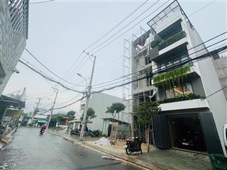 Nhà có thang máy 450kg, mặt tiền đường thạnh lộc 31.