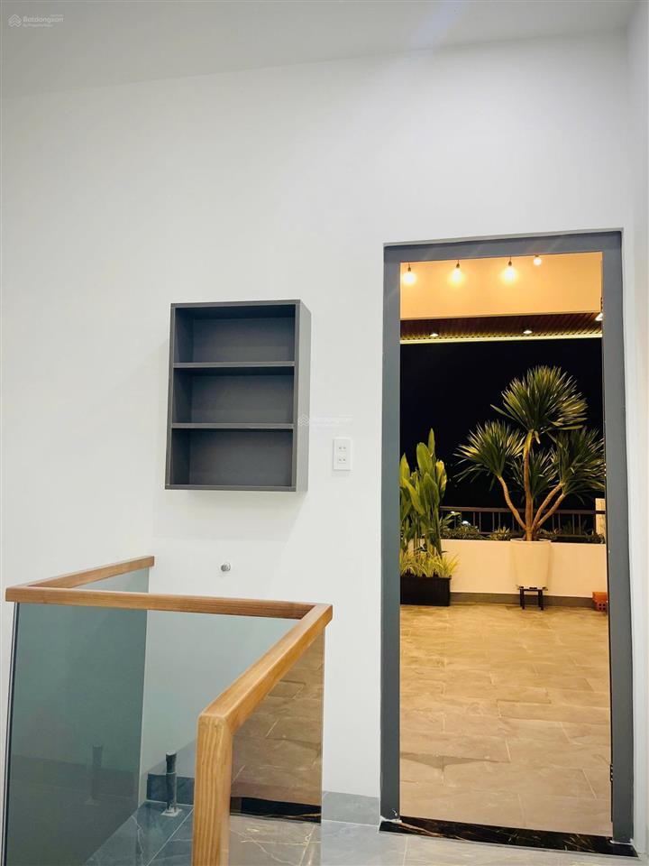 Nhà mới xây khu đồng bộ tx24, đường thông kinh doanh buôn bán nhỏ