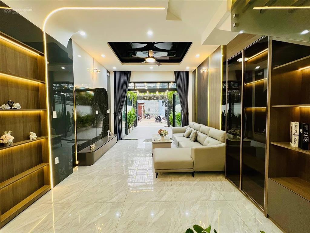 Hiếm! nhà xây mới 100% ngã tư ga  chợ cầu đồng, dt 4x20m  khu đồng bộ đường 9m