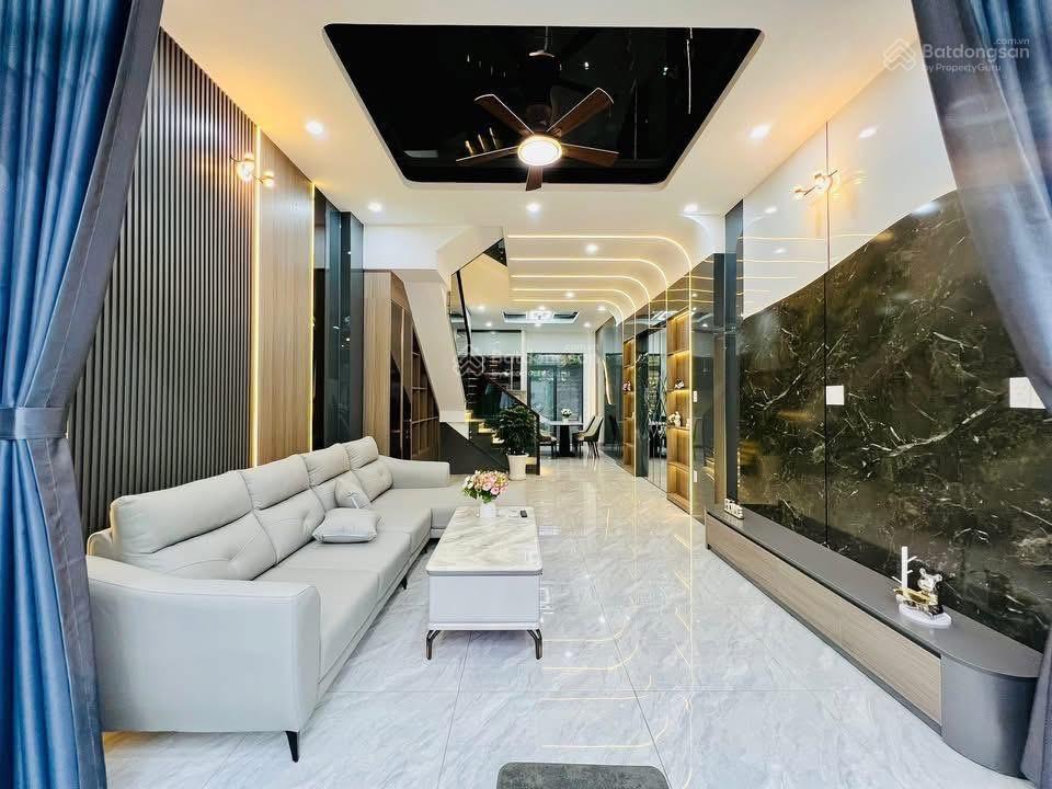 Hiếm! nhà xây mới 100% ngã tư ga  chợ cầu đồng, dt 4x20m  khu đồng bộ đường 9m