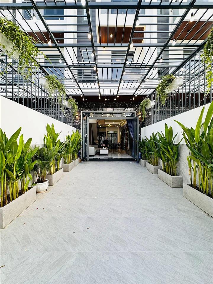 Hiếm! nhà xây mới 100% ngã tư ga  chợ cầu đồng, dt 4x20m  khu đồng bộ đường 9m