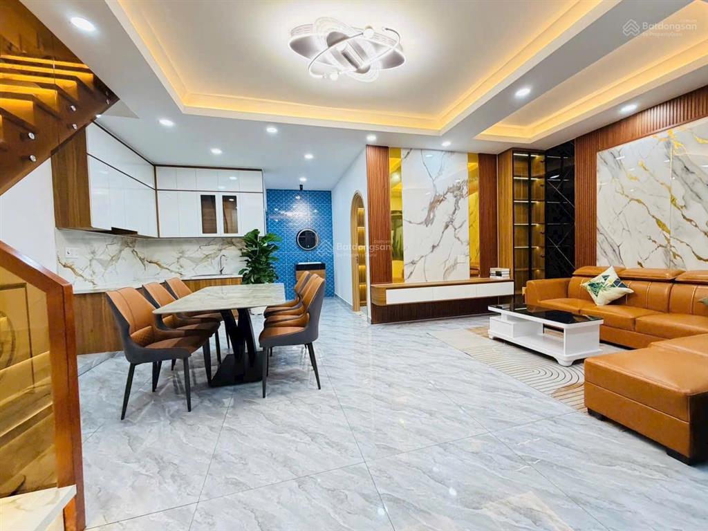 Hiếm! cặp nhà mới ngang 7x10m gần chợ minh phát  tx22, 4 phòng ngủ(1pn dưới trệt)