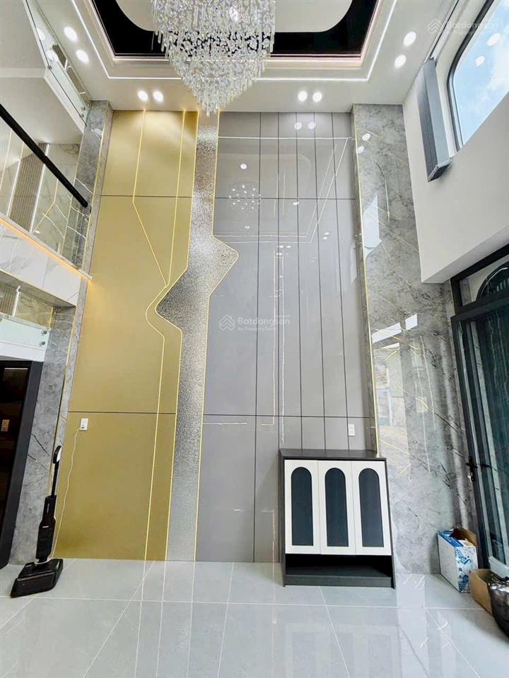 Hiếm! nhà xây mới kế trường trần văn thệ tô ngọc vân, oto trong nhà, đường thông tx22  tx24