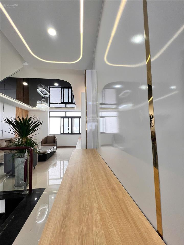 $nhà mới shr 4x17, gần chợ cầu đồng  sông sg, 5 tầng (đường oto tới nhà).