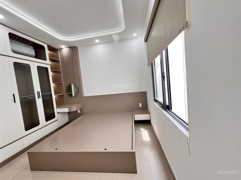 $nhà mới shr 4x17, gần chợ cầu đồng  sông sg, 5 tầng (đường oto tới nhà).