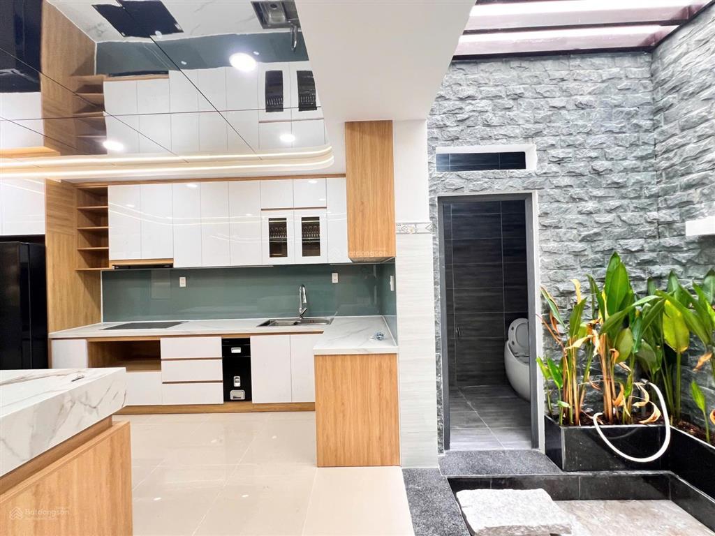 $nhà mới shr 4x17, gần chợ cầu đồng  sông sg, 5 tầng (đường oto tới nhà).