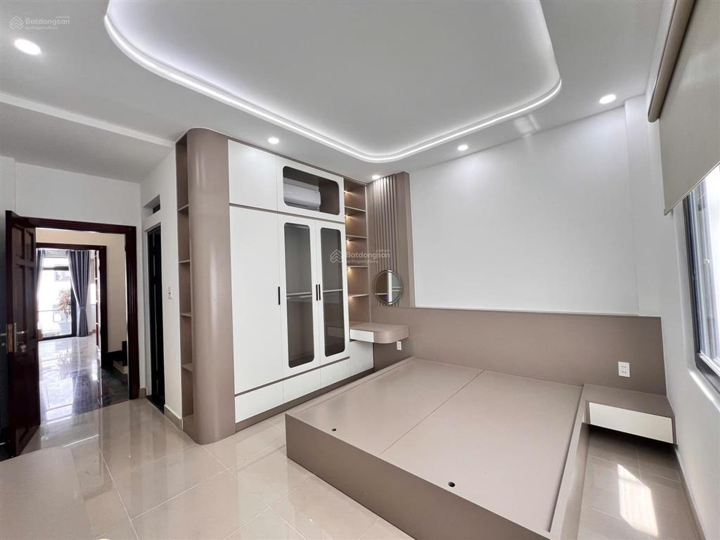 $nhà mới shr 4x17, gần chợ cầu đồng  sông sg, 5 tầng (đường oto tới nhà).