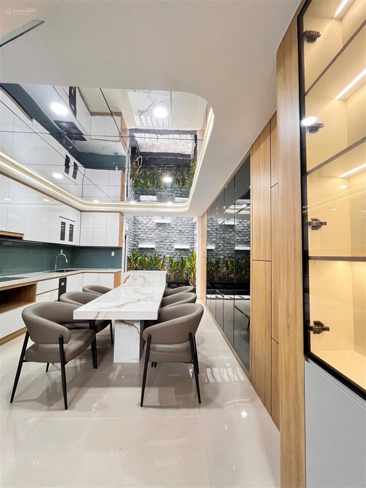 $nhà mới shr 4x17, gần chợ cầu đồng  sông sg, 5 tầng (đường oto tới nhà).