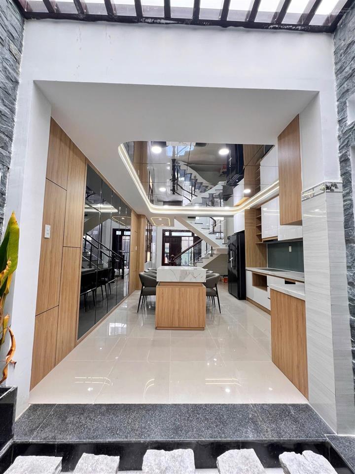 $nhà mới shr 4x17, gần chợ cầu đồng  sông sg, 5 tầng (đường oto tới nhà).