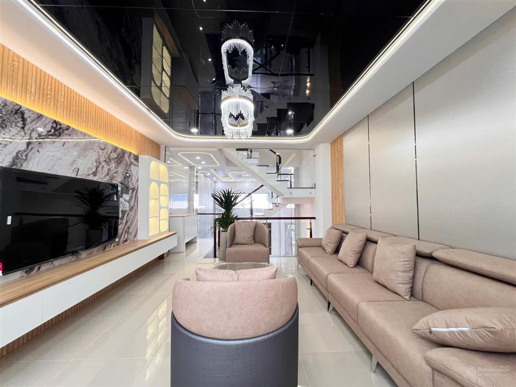 $nhà mới shr 4x17, gần chợ cầu đồng  sông sg, 5 tầng (đường oto tới nhà).