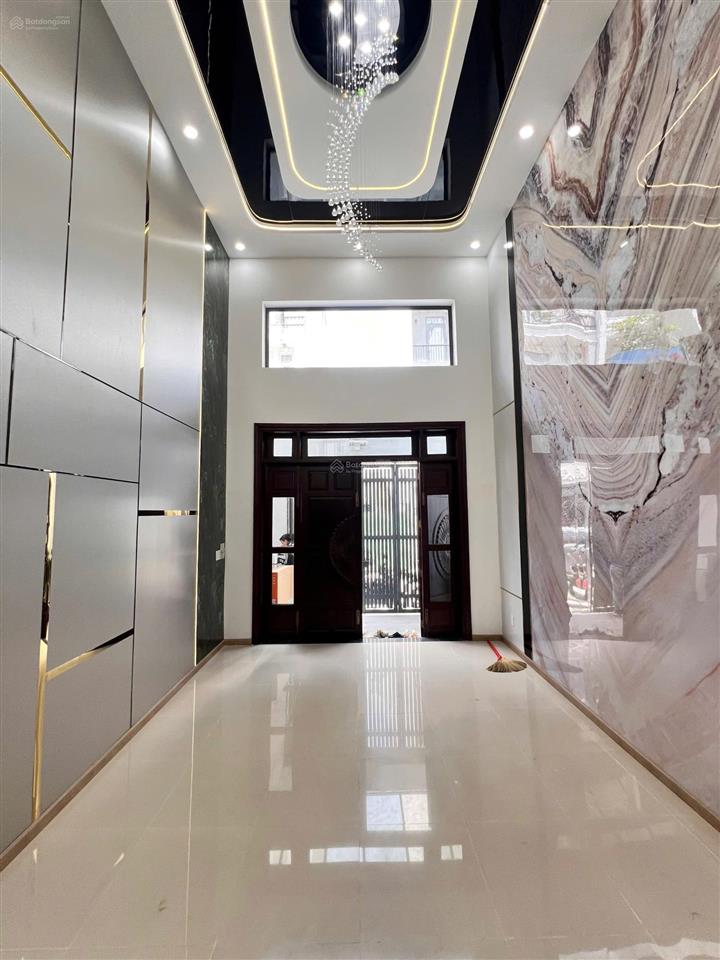 $nhà mới shr 4x17, gần chợ cầu đồng  sông sg, 5 tầng (đường oto tới nhà).