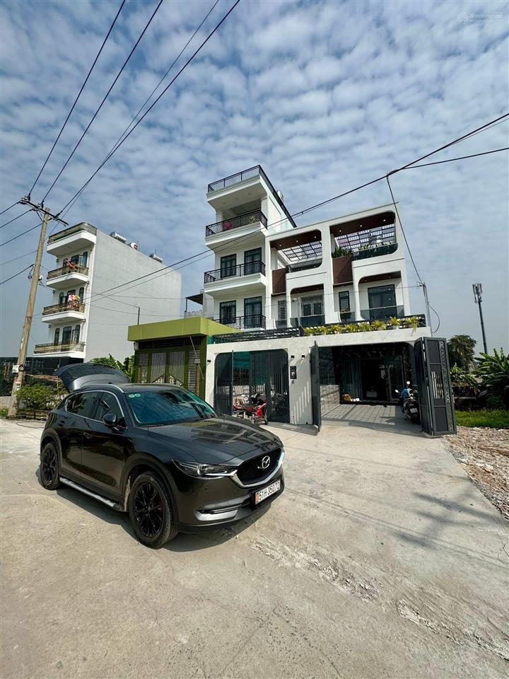 Hiếm! nhà xây mới mặt tiền sông vàm thuật  ngay hà huy giáp  thông ra sông sg. (4x25m)