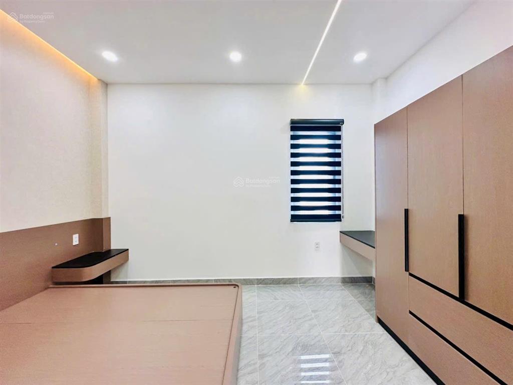 Hiếm$nhà xây mới, sẹc ngắn hà huy giáp (tx40), 4.3 x 24m. sổ riêng mới hoàn công.