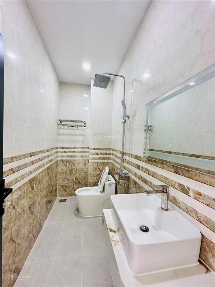 Hiếm$nhà xây mới, sẹc ngắn hà huy giáp (tx40), 4.3 x 24m. sổ riêng mới hoàn công.