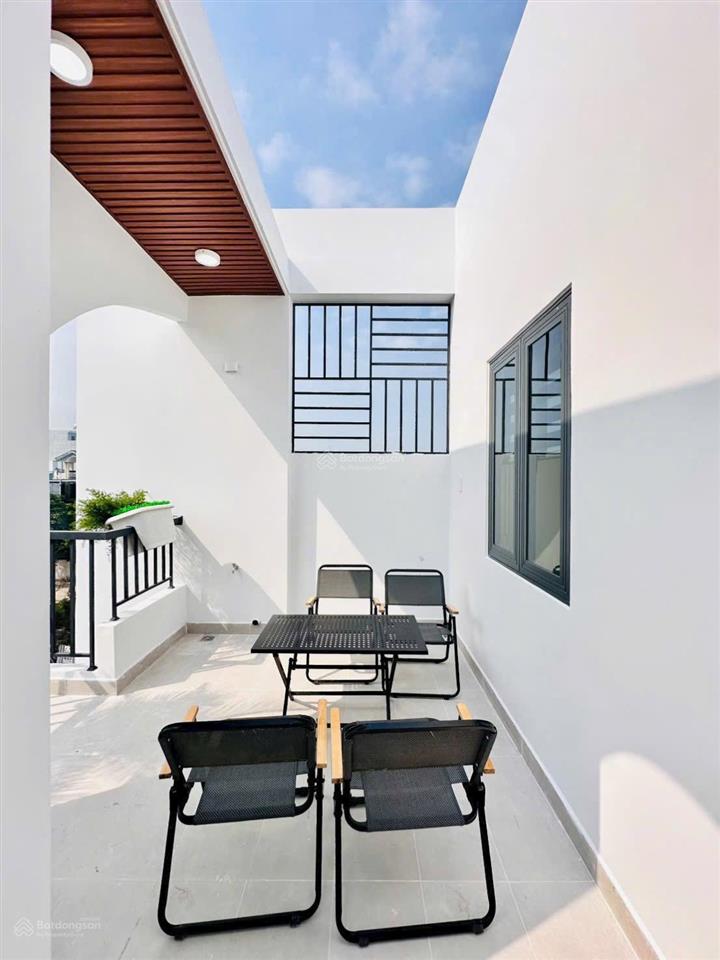 Hiếm$nhà xây mới, sẹc ngắn hà huy giáp (tx40), 4.3 x 24m. sổ riêng mới hoàn công.