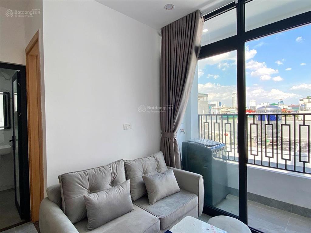 Toà ccmn trần thái tông, 78m2*6t*16pkk, dt 1tỷ/năm, lô góc 3 thoáng, oto đỗ cổng, pccc hiện đại