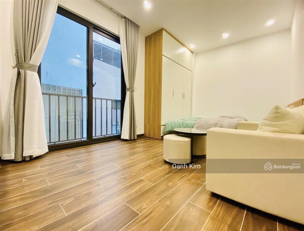 Gấp! toà ccmn ngay ngã tư sở, 65m2*6t*13pkk, dt ~1tỷ/năm, vài bước ra phố, thang máy, pccc chuẩn