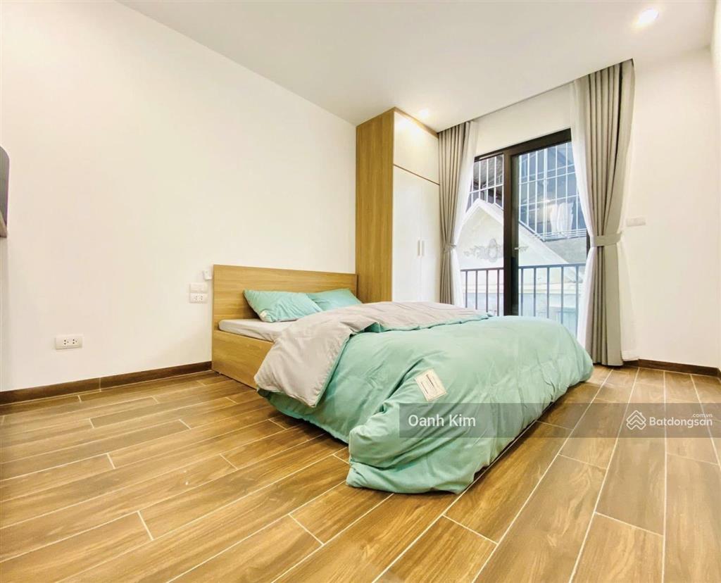 Gấp! toà ccmn ngay ngã tư sở, 65m2*6t*13pkk, dt ~1tỷ/năm, vài bước ra phố, thang máy, pccc chuẩn