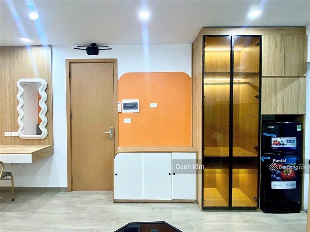 Chủ mót bán! toà ccmn đường láng, ngay ngã tư sở, 61m2*6t*13pkk, dt 900tr/năm, thang máy, pccc