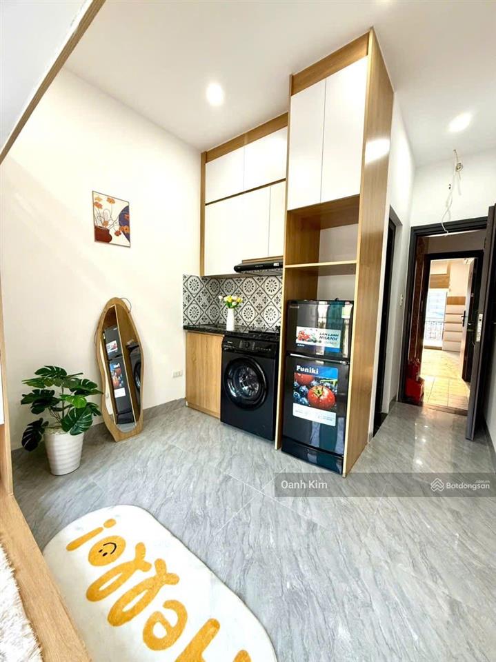Chủ rất gấp! tòa ccmn cầu giấy, 72m2*6t*15pkk, dt ~1 tỷ/năm, 100m ra phố, thang máy, pccc chuẩn