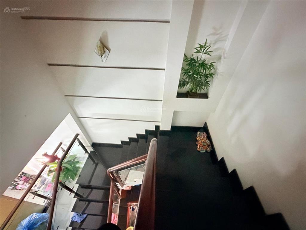 Bán nhà 3 lầu hxh 67m nguyễn văn quá, quận 12 chỉ 5,8 tỷ chính chủ đang ở