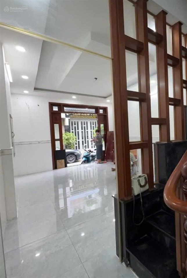 Bán nhà 6,2 tỷ nhà 4 lầu hxh 72m nguyễn văn quá, quận 12