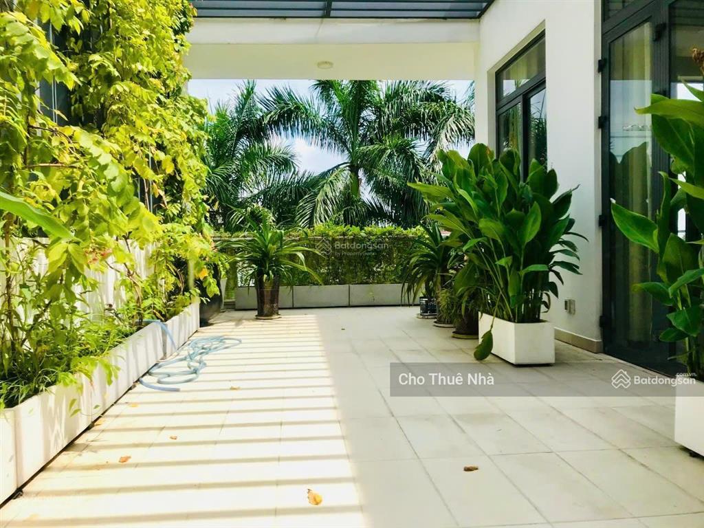 Villa khu sân bay 13x20m, trệt 2 lầu có sân vườn, cho thuê