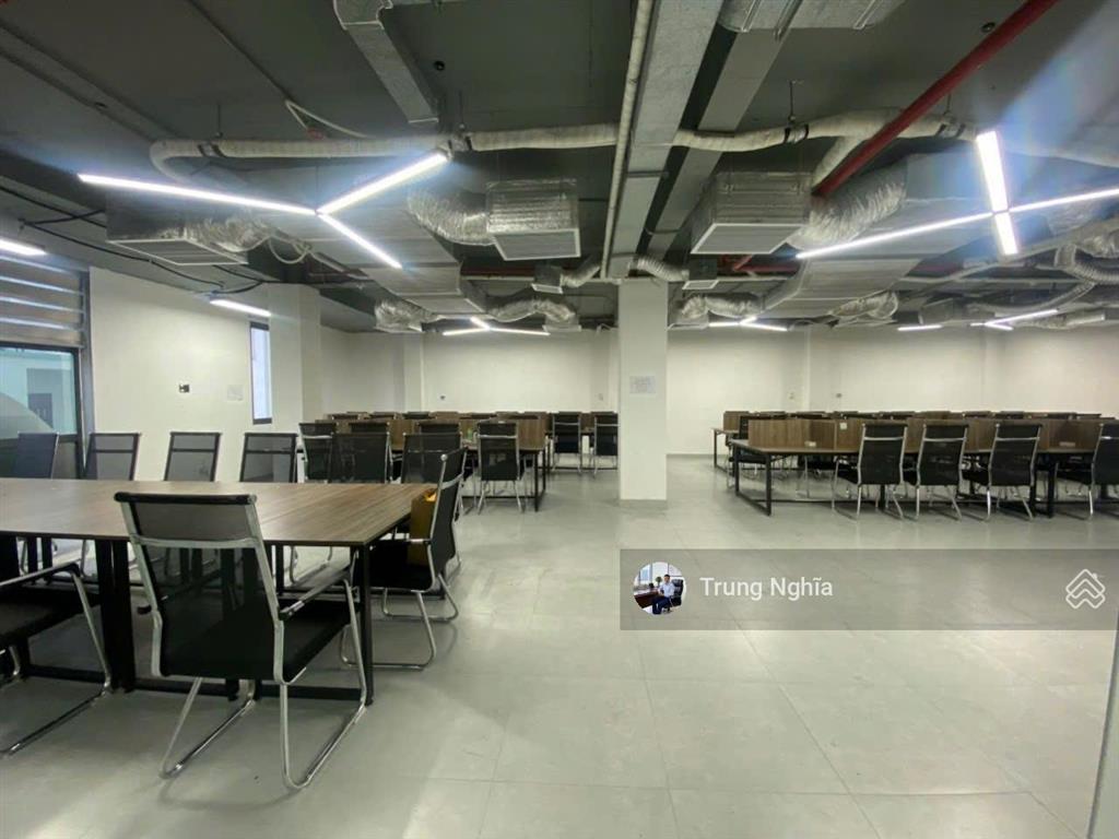 Tòa nhà mặt tiền đường nam kỳ khởi nghĩa diện tích 11x30m hầm 7 tầng cho thuê