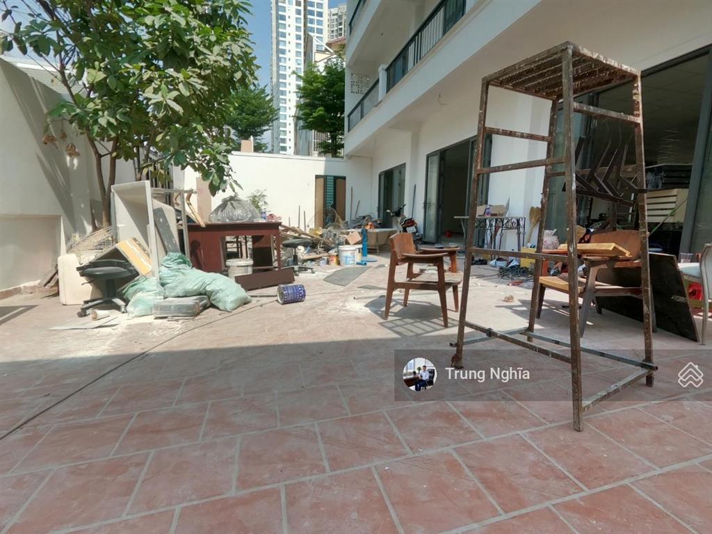 Nhà đường nam kỳ khởi nghĩa diện tích 20x25m trệt 2 lầu, sàn suốt cho thuê