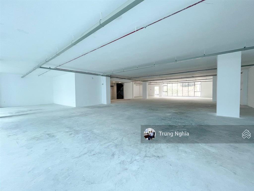 Tòa nhà văn phòng mặt tiền khu thảo điền diện tích 14x40m trệt 5 lầu cho thuê