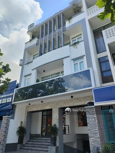 Nhà đường nguyễn đình chiểu diện tích 8x20m hầm trệt 3 lầu cho thuê