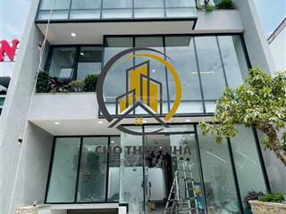 Nhà khu phan xích long diện tích 9x22m hầm trệt 3 lầu cho thuê