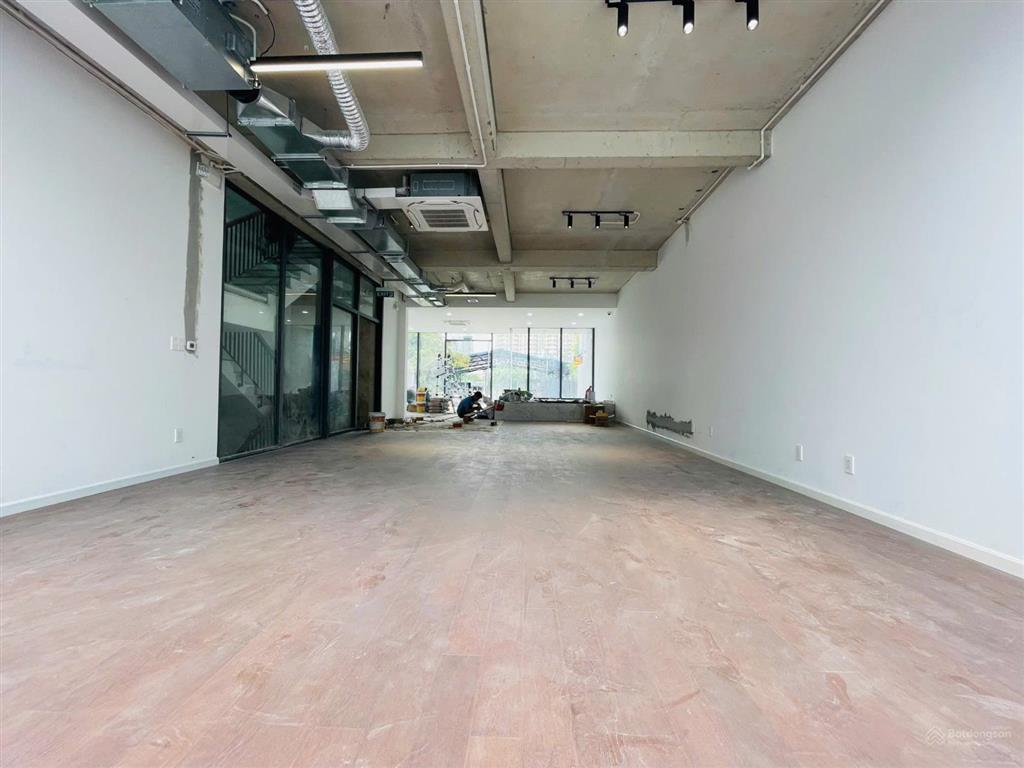 Nhà khu phan xích long diện tích 9x22m hầm trệt 3 lầu cho thuê
