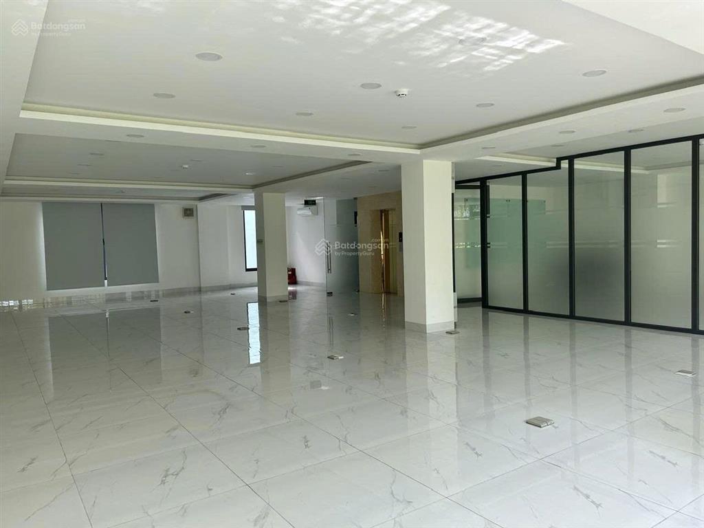 Nhà đường trương quốc dung diện tích 10x20m hầm 3 tầng cho thuê
