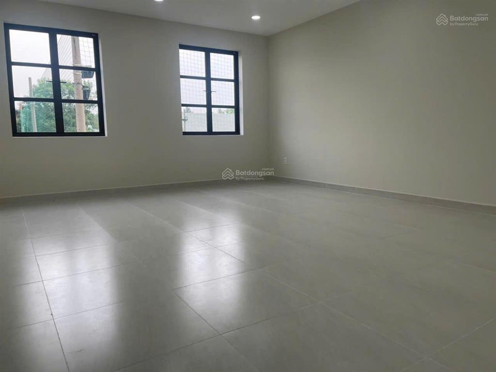 Nhà đường hoàng hoa thám, diện tích 5x20m, 1 hầm nổi, 1 trệt, 3 lầu cho thuê