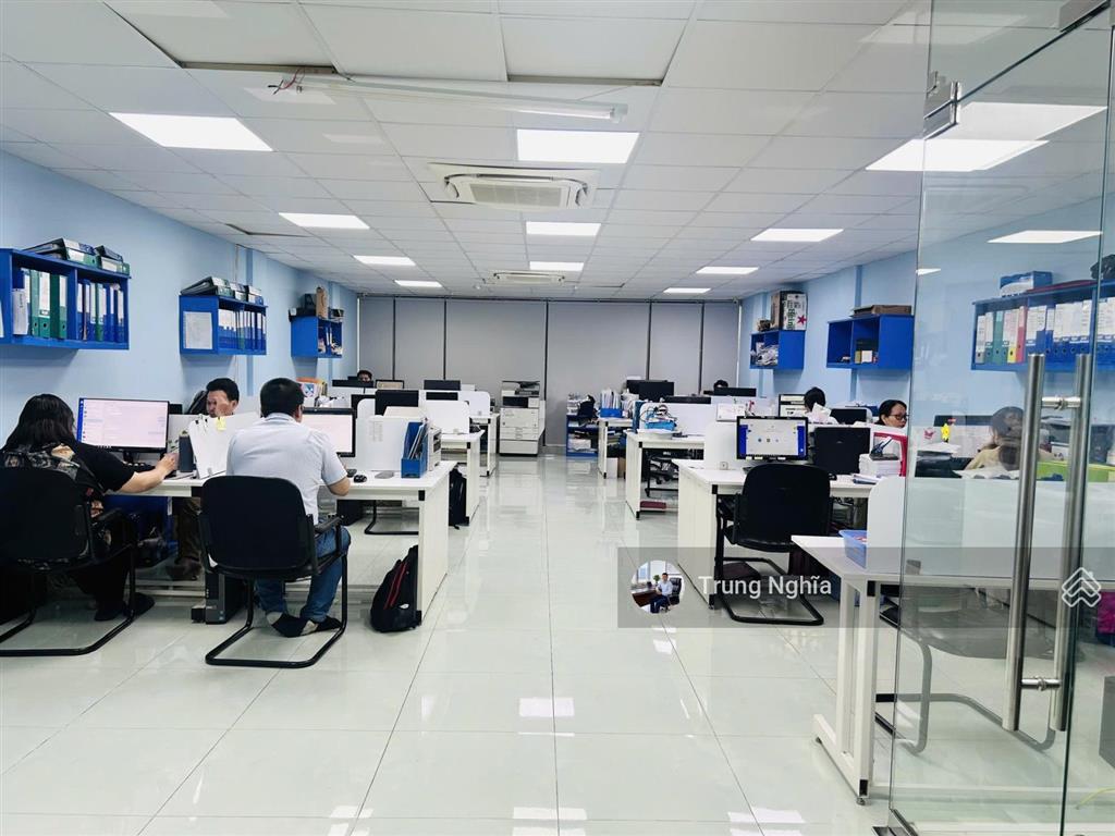 Nhà đường hoa lan diện tích 8x20m hầm trệt 3 lầu cho thuê