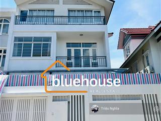 Nhà đường phổ quang diện tích 10x20m hầm trệt 2 lầu cho thuê