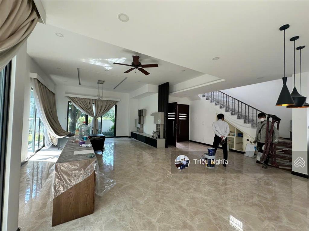 Nhà đường phổ quang, diện tích 10x20m, hầm trệt 2 lầu cho thuê