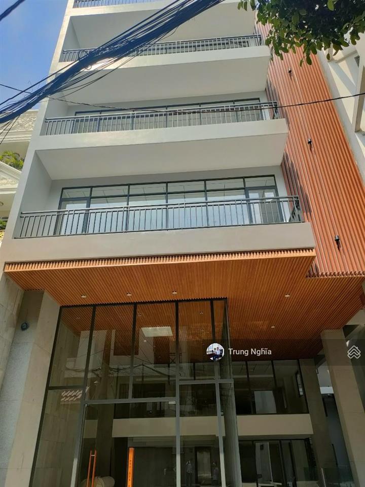 Tòa nhà mặt tiền khu trần não diện tích 9x22m hầm 5 tầng cho thuê