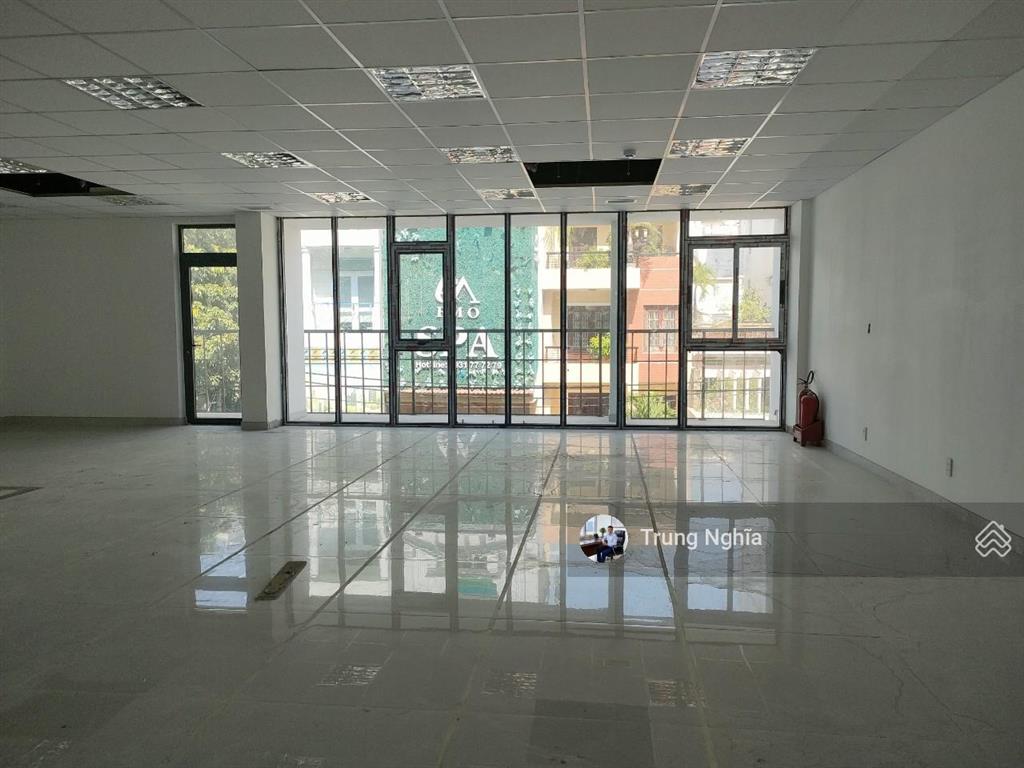 Tòa nhà mặt tiền khu trần não diện tích 9x22m hầm 5 tầng cho thuê