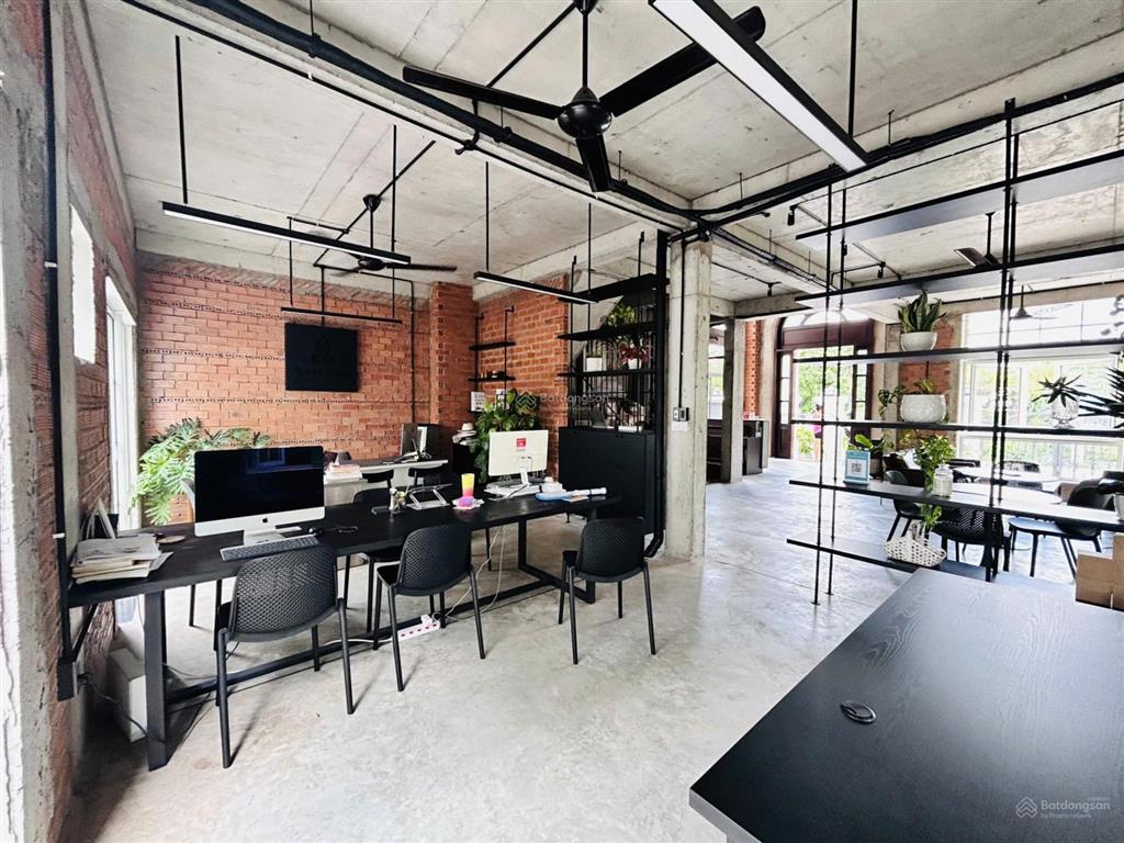 Nhà khu cách mạng tháng 8 diện tích 9x17m hầm trệt 3 lầu cho thuê