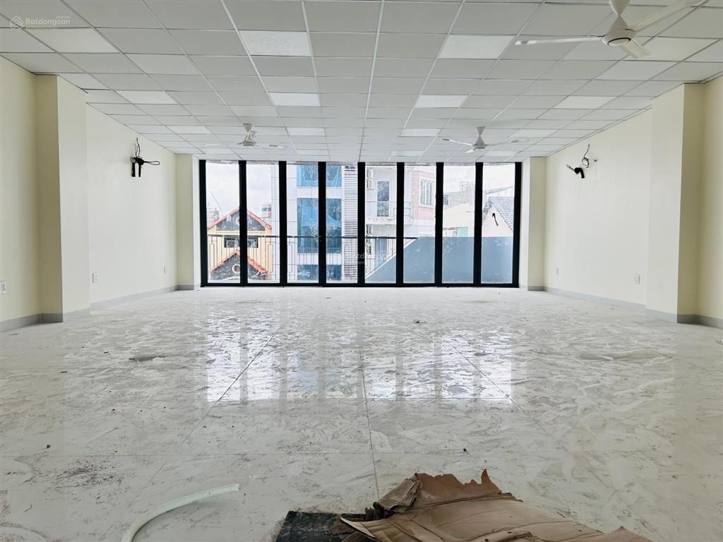 Cho thuê nhà đường hoàng hoa thám, dt 8x20m 1 hầm 1 trệt 4 lầu