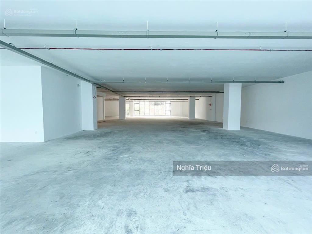 Cho thuê tòa nhà khu thảo điền 15x30m trệt 4 lầu, trống suốt