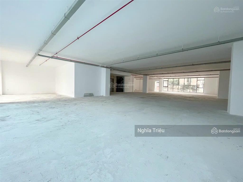 Cho thuê tòa nhà khu thảo điền 15x30m trệt 4 lầu, trống suốt
