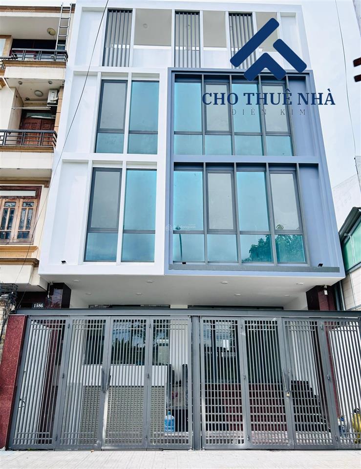 Cho thuê nhà đường nguyễn trọng tuyển, dt 8x20m 1 hầm 1 trệt 4 lầu