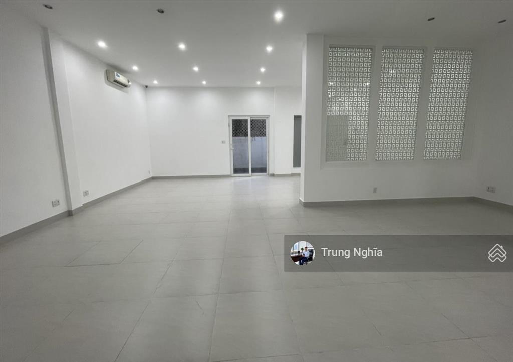 Nhà đường trường sơn diện tích 7x20m trệt 2 lầu cho thuê
