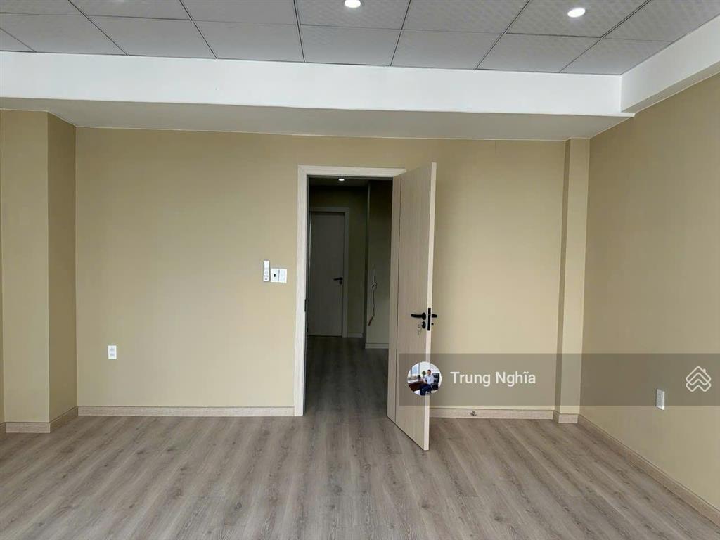 Nhà đường cộng hòa khu k200 diện tích 5x17m 1 hầm nổi 3 tầng cho thuê