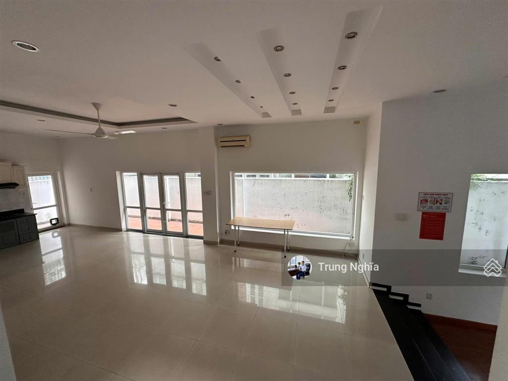 Nhà đường nguyễn minh hoàng diện tích 8x20m trệt 2 lầu cho thuê